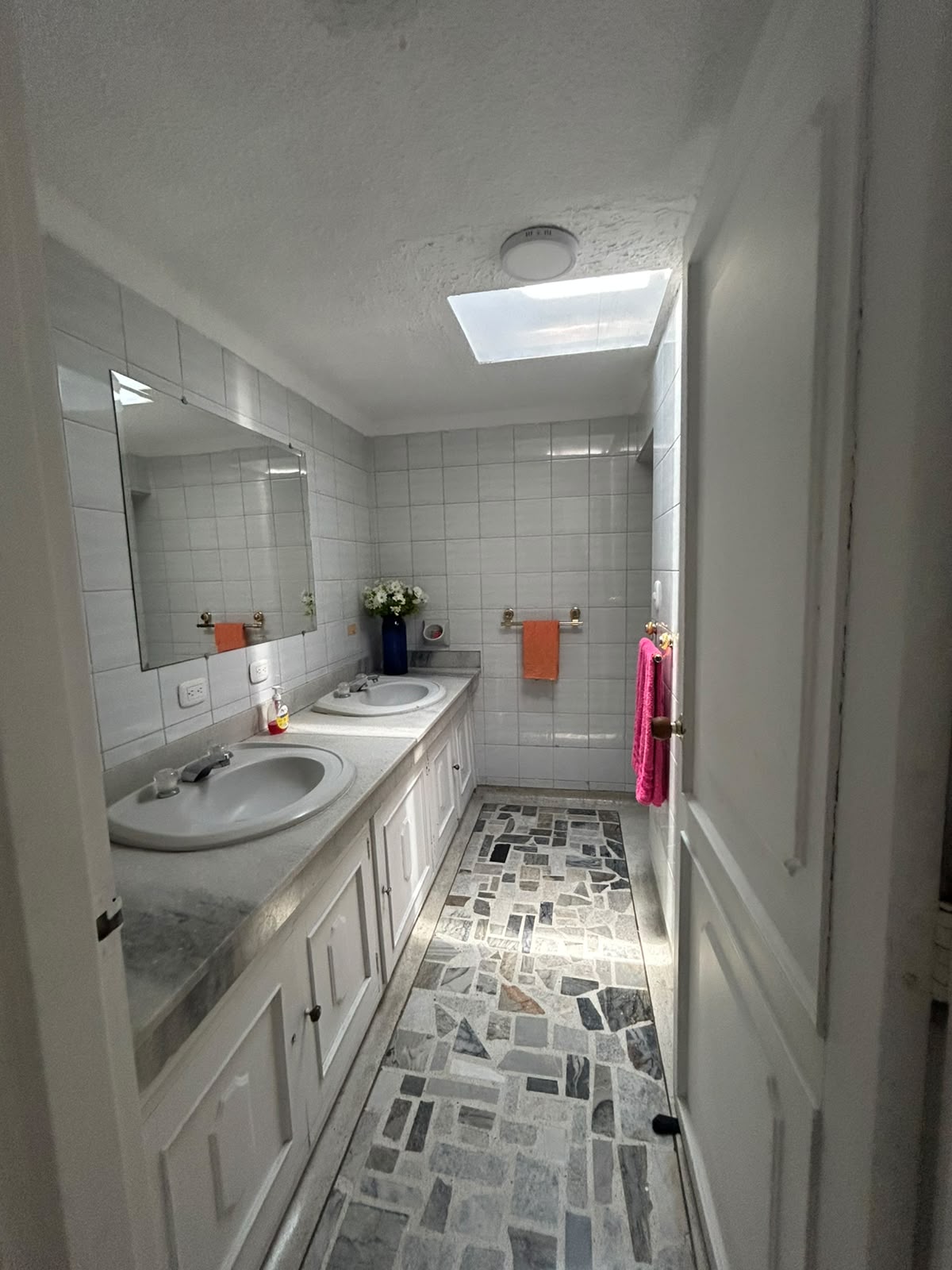 Casa Ciudad Jardín Cali - baño