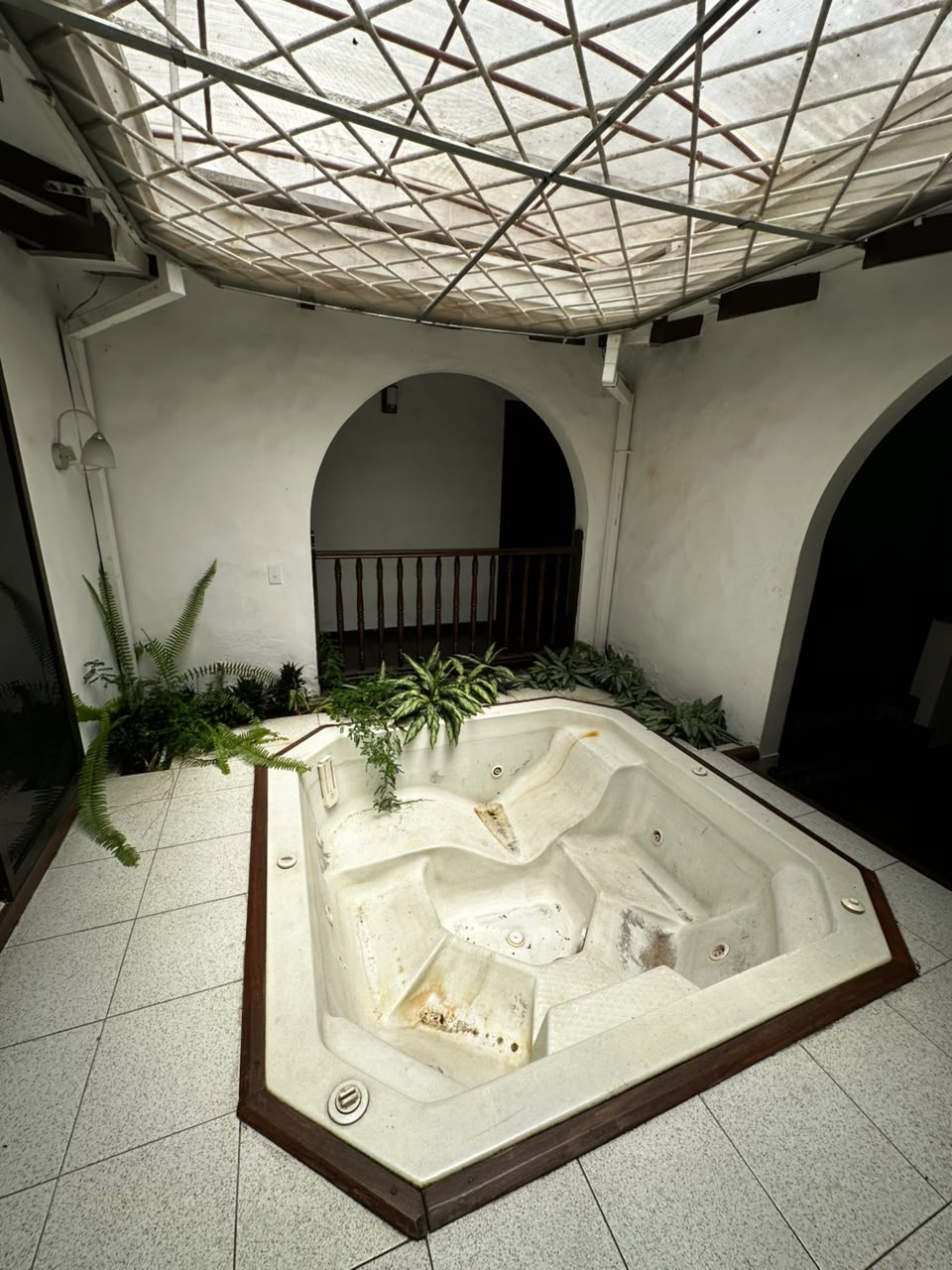 Casa con jacuzzi Ciudad Jardín Cali - jacuzzi