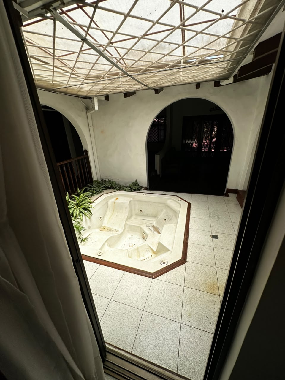 Casa con jacuzzi Ciudad Jardín Cali - jacuzzi