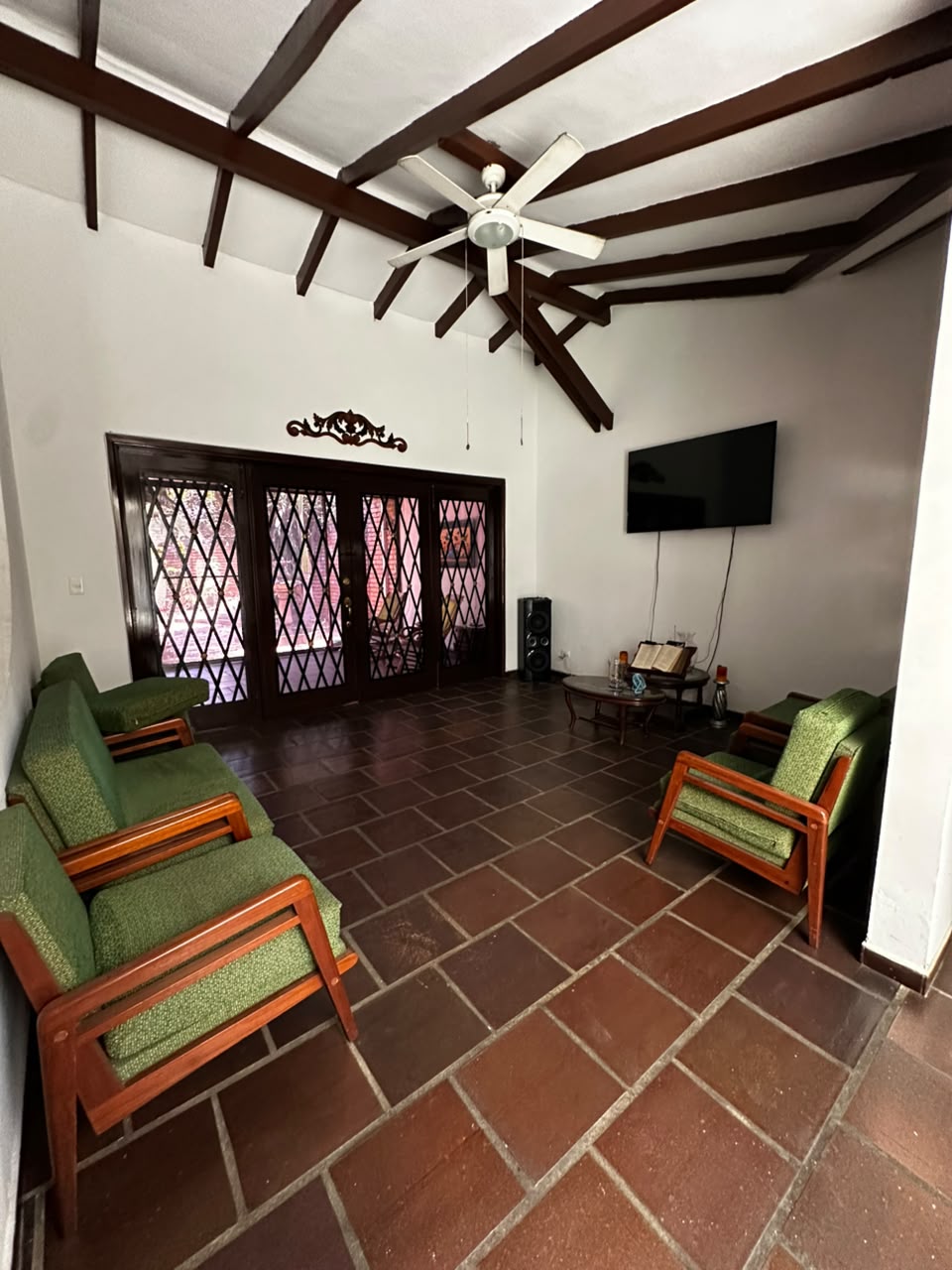 Casa con jacuzzi Ciudad Jardín Cali - sala