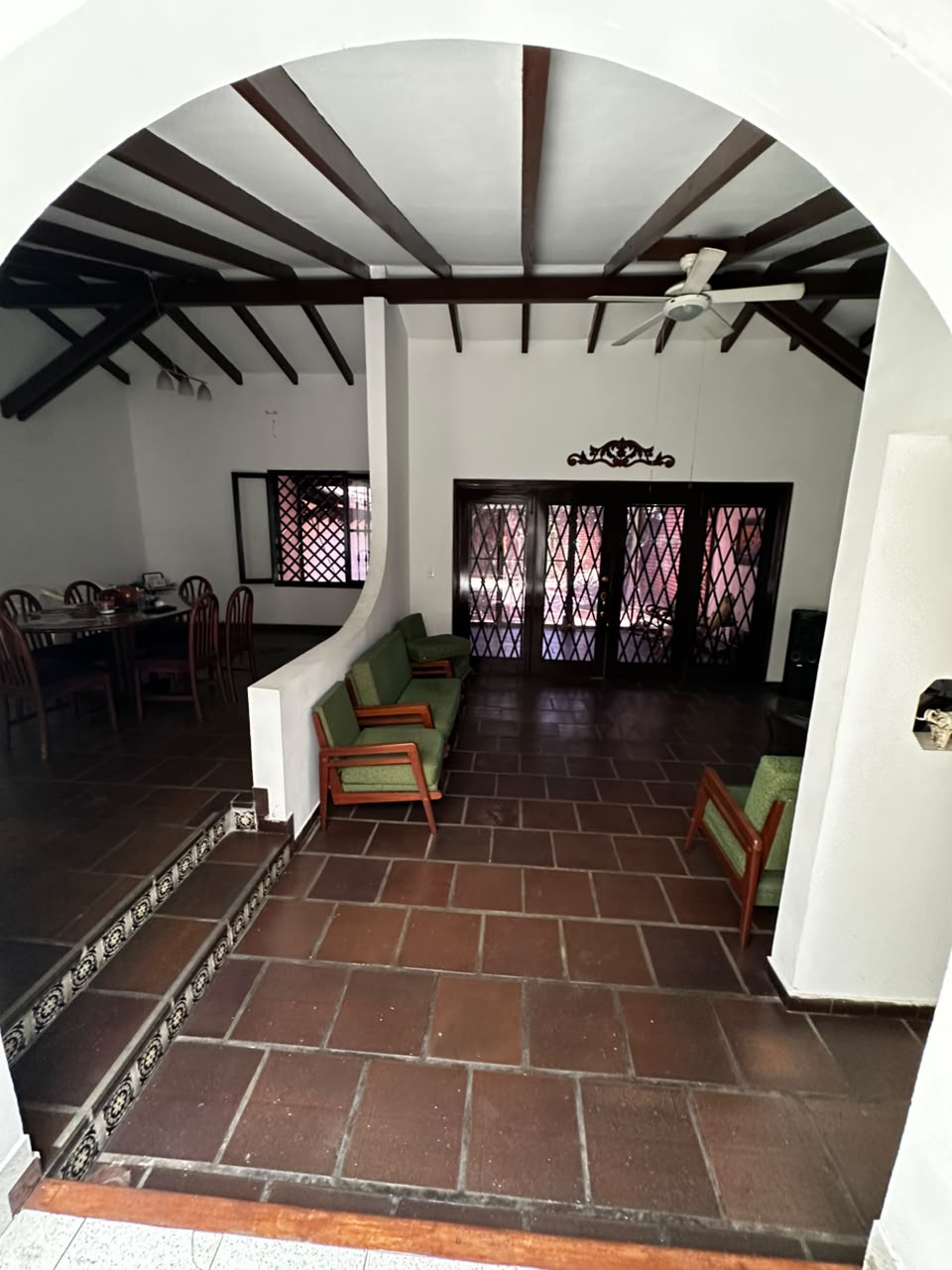 Casa con jacuzzi Ciudad Jardín Cali - sala