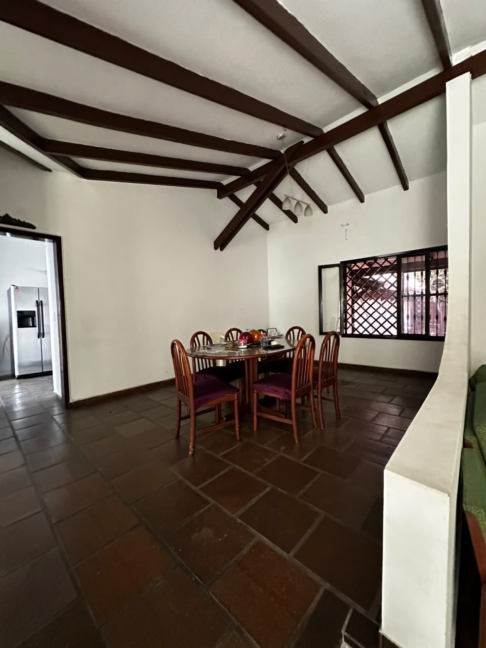 Casa con jacuzzi Ciudad Jardín Cali - comedor