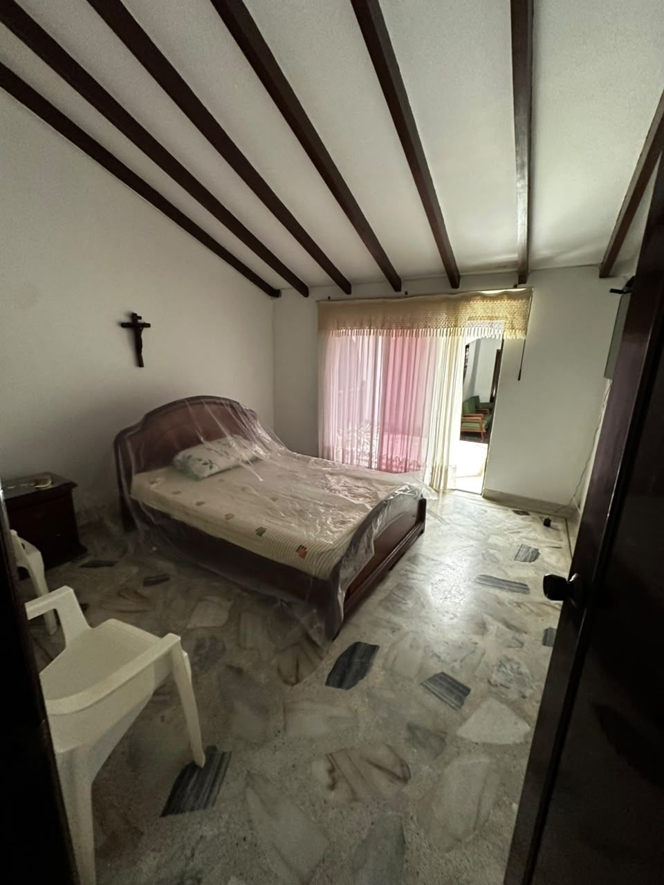 Casa con jacuzzi Ciudad Jardín Cali - habitación
