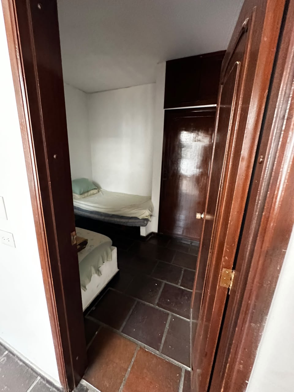 Casa con jacuzzi Ciudad Jardín Cali - habitación